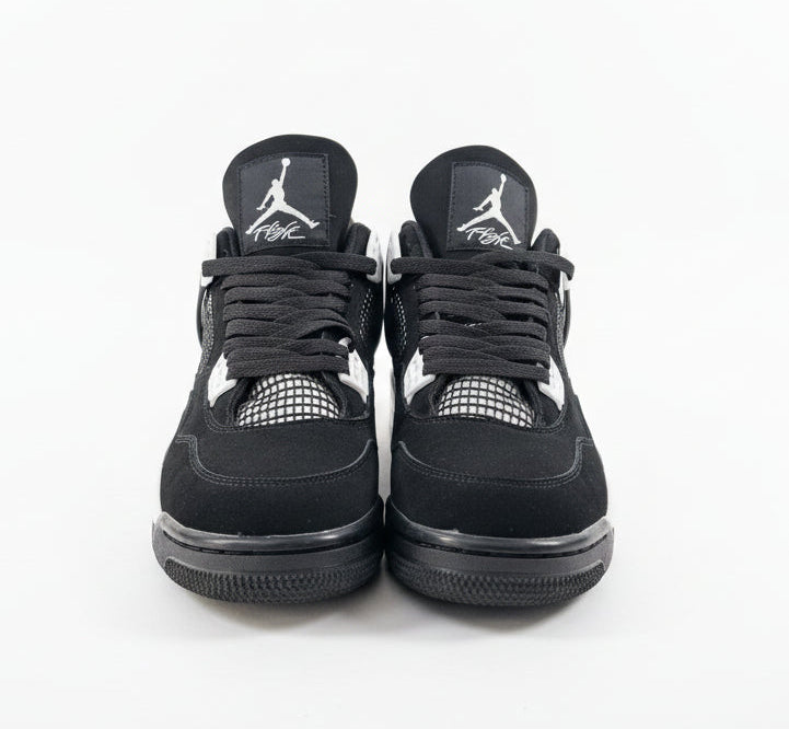 AIR JORDAN 4 RETRO WHITE THUNDER,,,