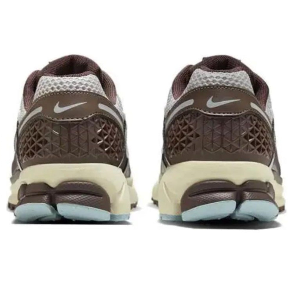 Air ZOOM VOMERO,Sneakers