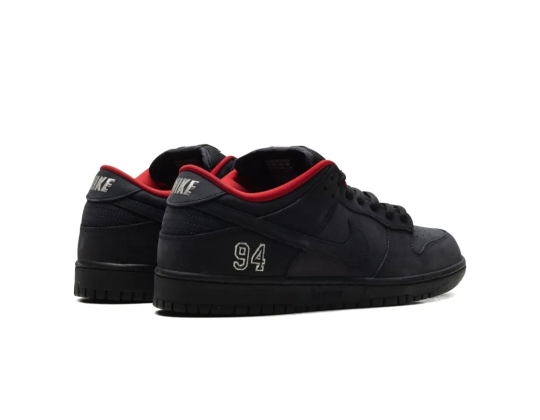 SB Dunk Low "Supreme - Black" sneakers