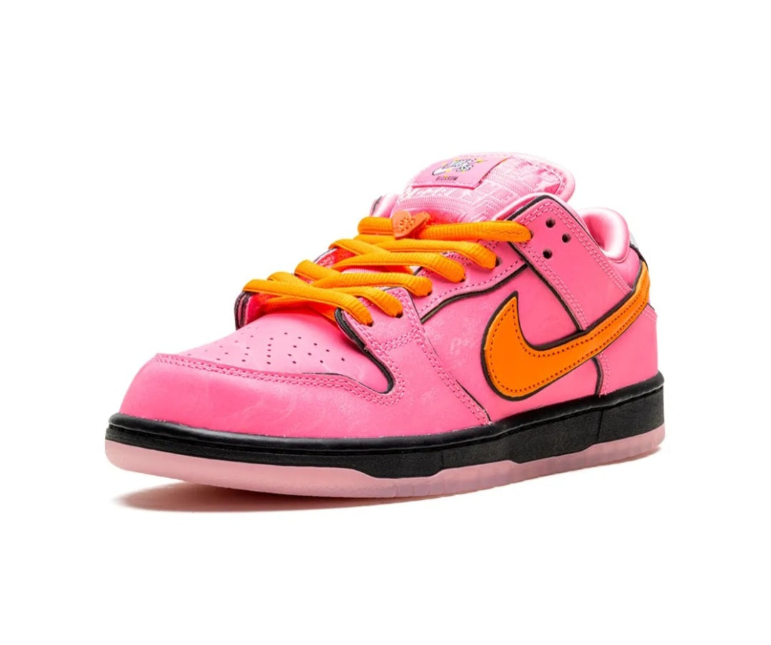 x Powerpuff Girls SB Dunk Low "Blossom" sneakers
