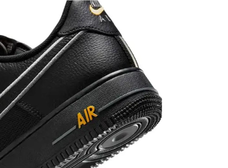 AIR FORCE 1 LOW BLACK AND LESER Orange