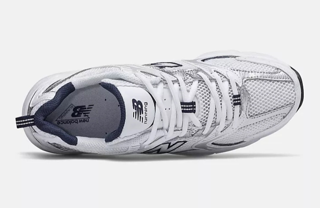 New Balance
mesh panel sneakers