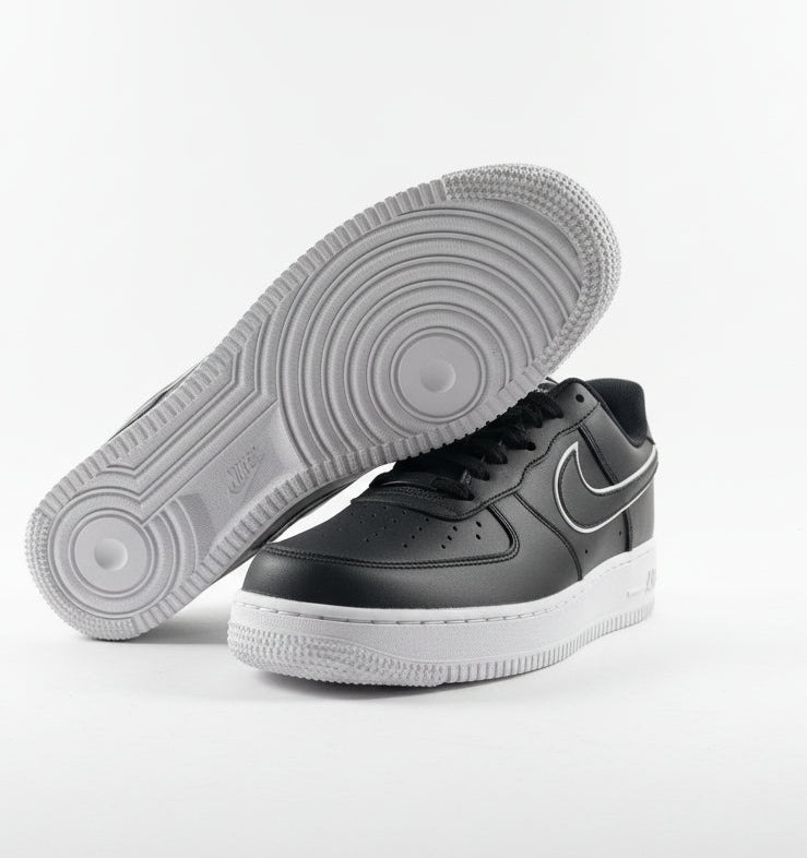 Air FORCE 1 LOW '07 BLACK AND WHITE,