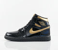 AIR JORDAN 1 RETRO HIGH BLACK METALLIC GOLD....