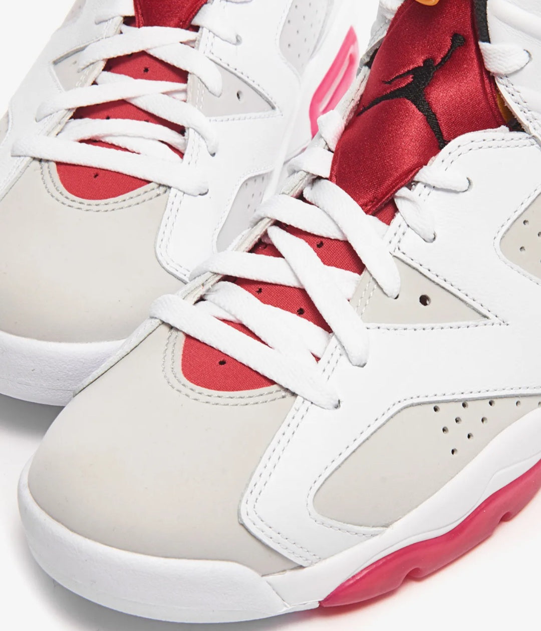 AIR JORDAN 
Air Jordan 6 Retro "Red Oreo" sneakers