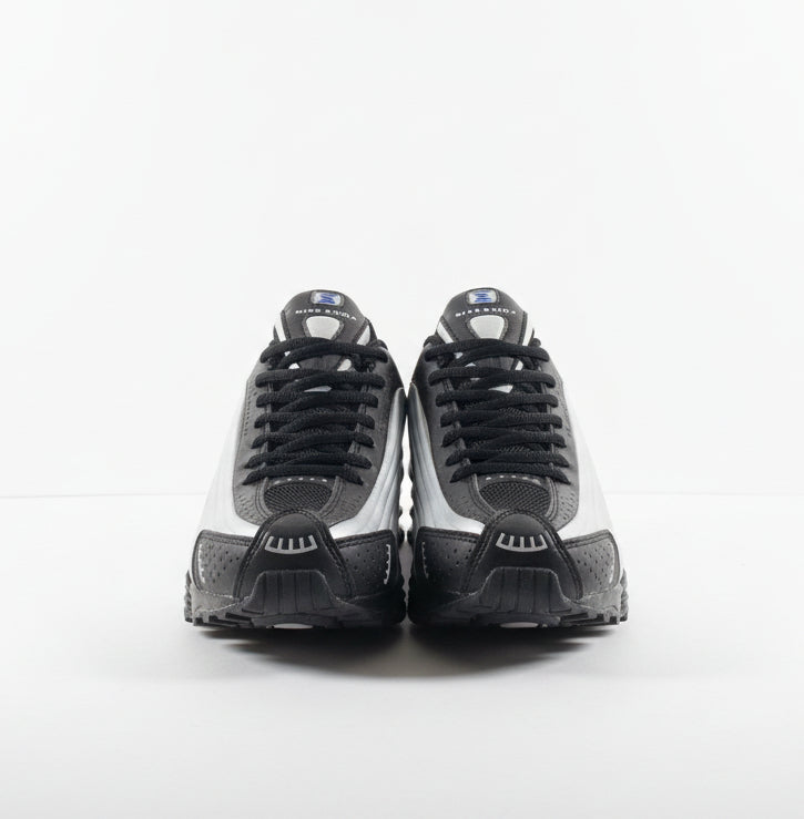 SHOX R4 IN BLUE/BLACK, SNEAKERS