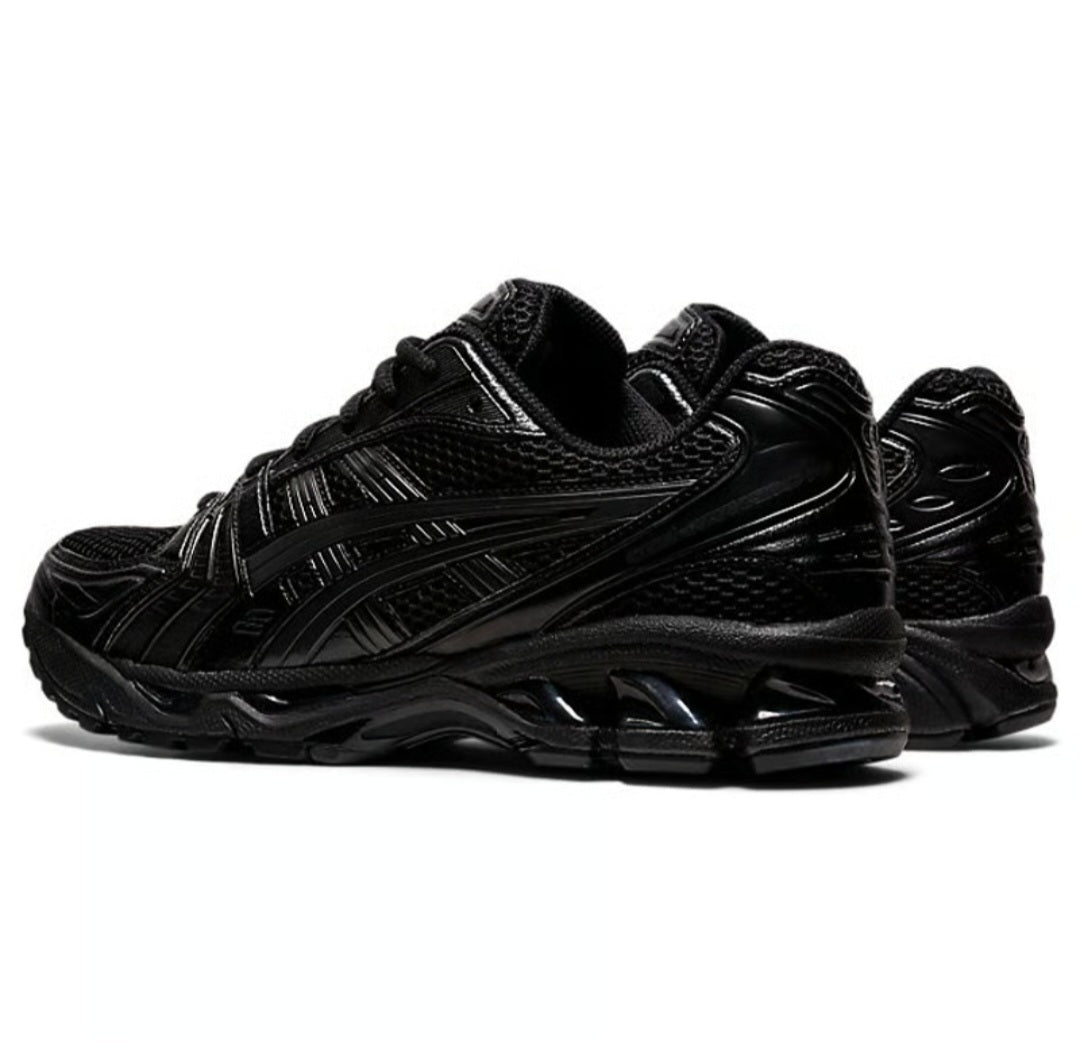 ASICS GEL-Kayano 14 in BLACK