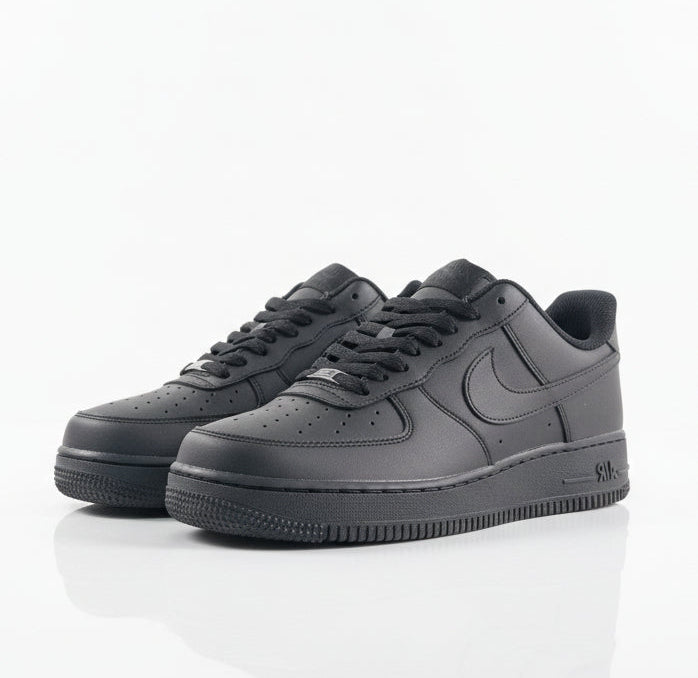 AIR FORCE 1 LOW '07 IN BLACK