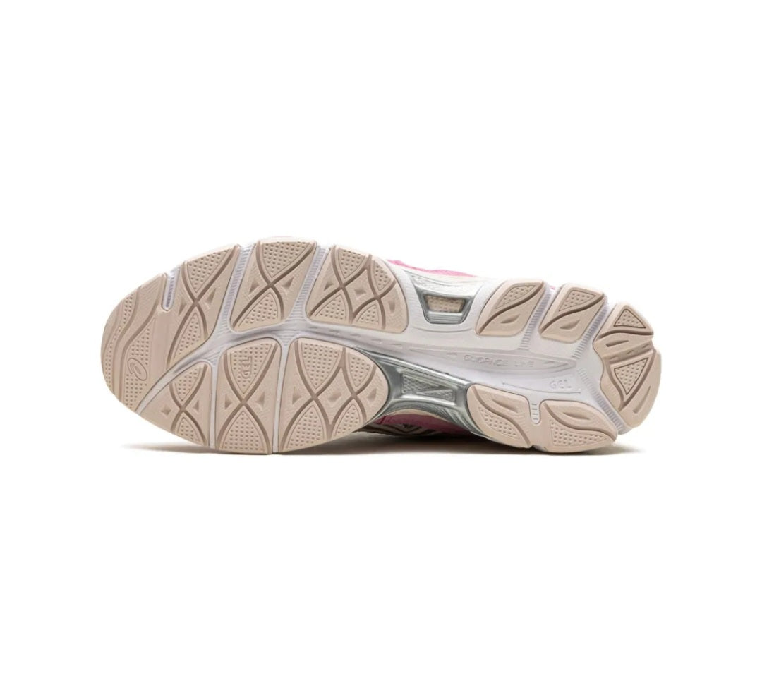 ASICS
Gel-NYC "Cream/Mineral Beige/Pink" sneakers