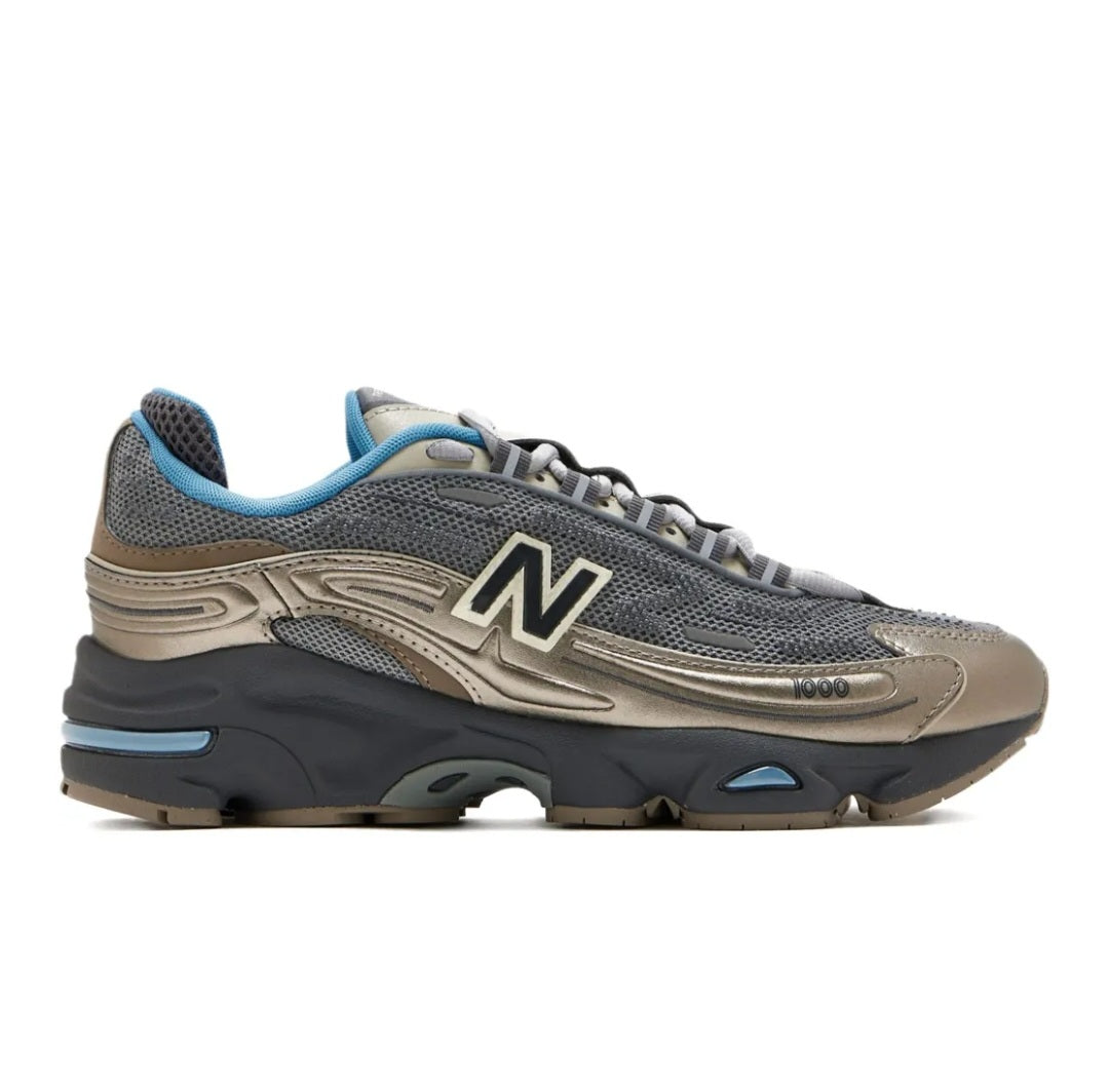 New Balance
1000 metallic-mesh sneakers