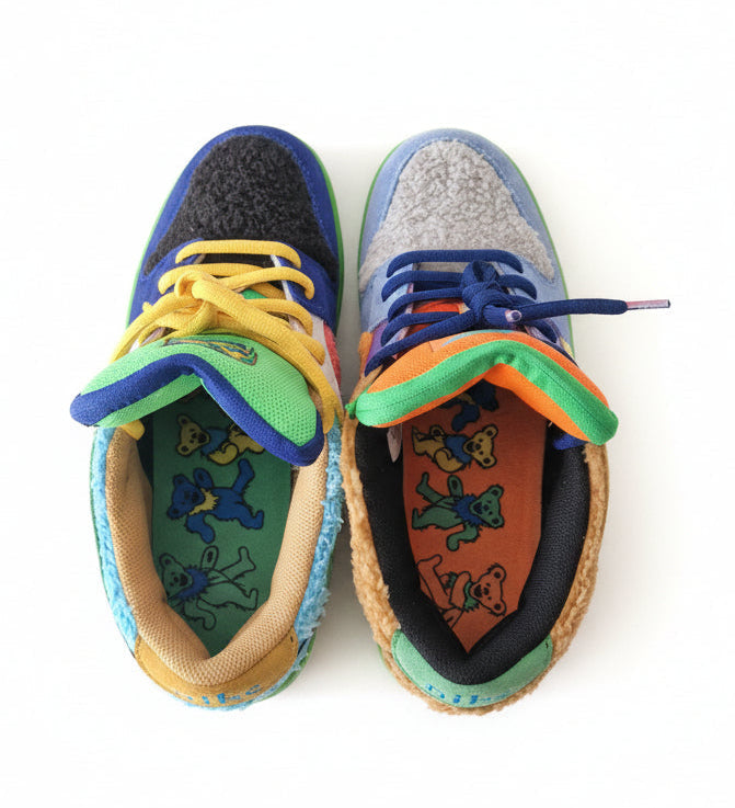SB DUNK LOW Great Dead Bear. SNEAKERS