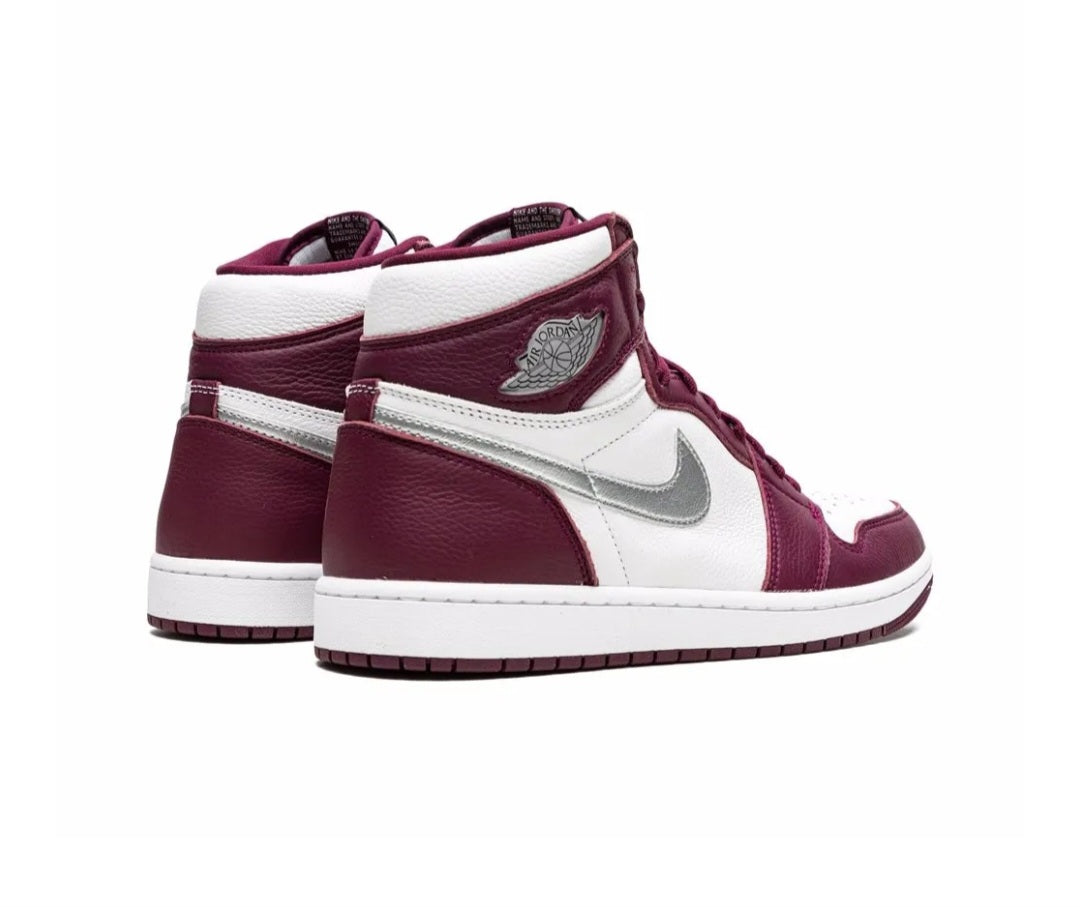 Air Jordan 1 Retro High "Bordeaux" sneakers