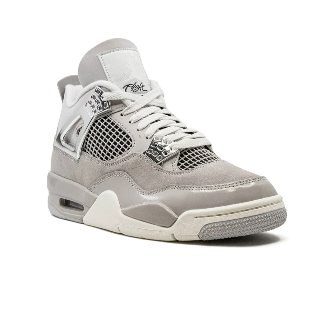 Air Jordan 4 "Frozen Moments" sneakers