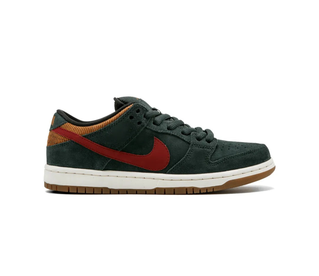 Dunk Low Pro SB sneakers