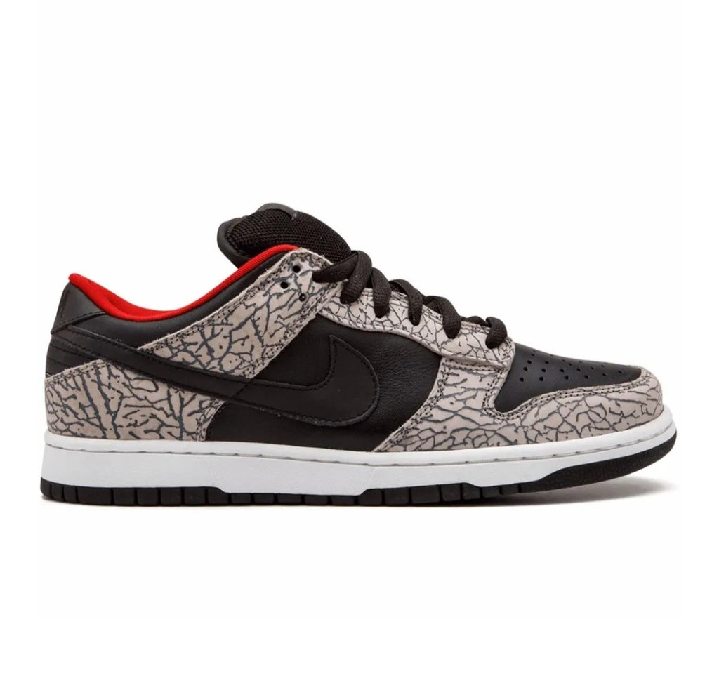 x Supreme SB Dunk Low Pro sneakers