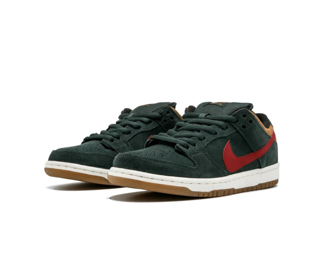 Dunk Low Pro SB sneakers