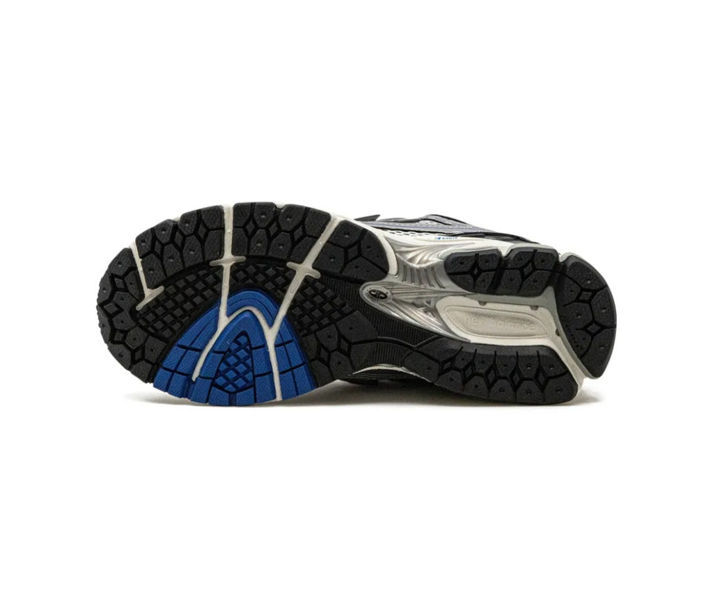 New Balance
1906R low-top sneakers