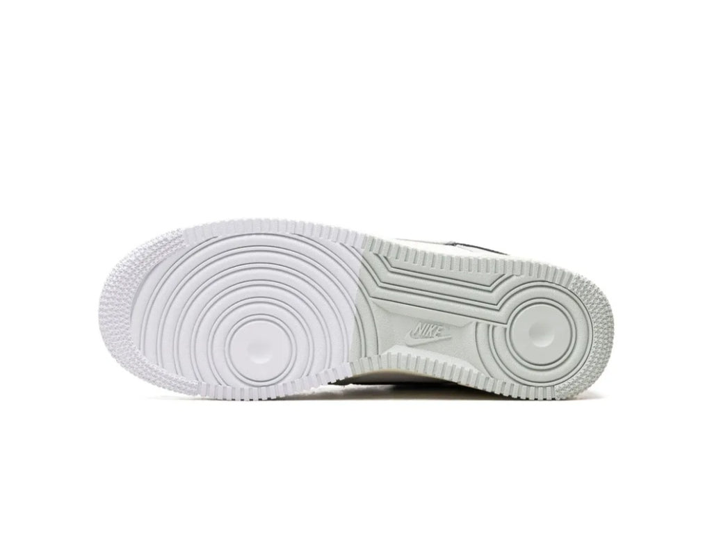 Air Force 1 Low "Split - Light Silver"
