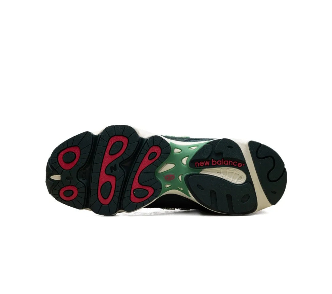 New Balance
x CNCPTS 1000 "Míle" sneakers