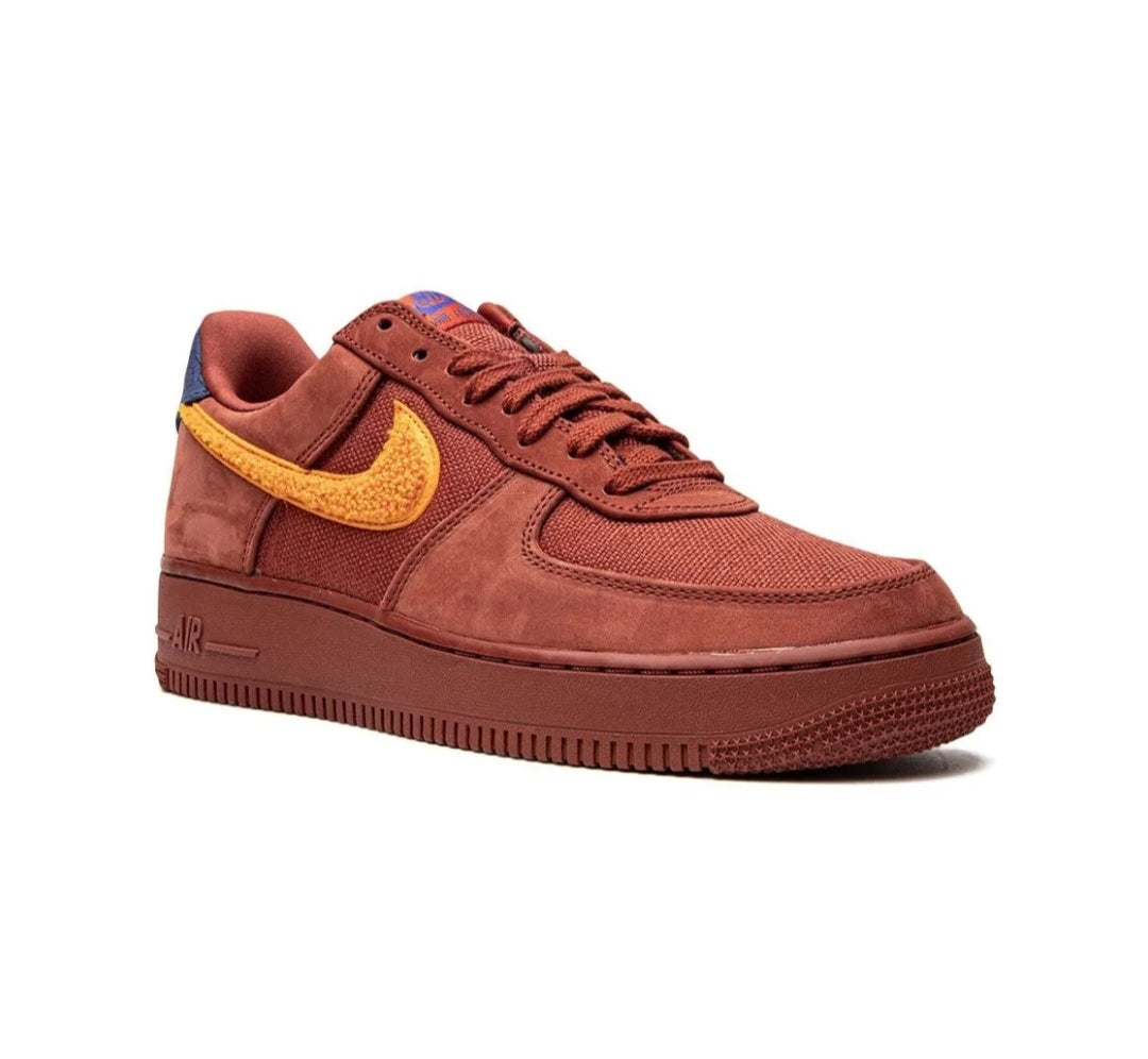 Air Force 1 Low "La Familia" sneakers