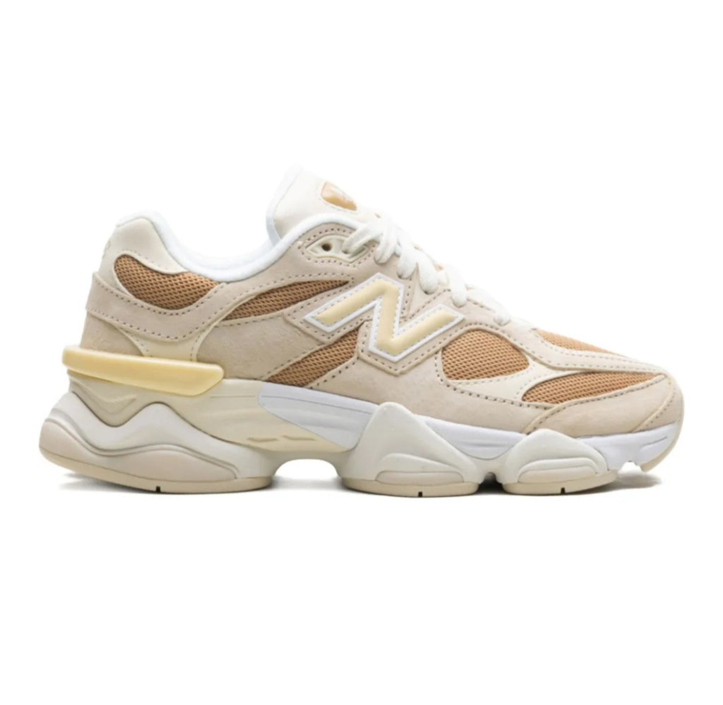 New Balance
9060 "Champs Sport Exclusive - Sea Salt / Beige"