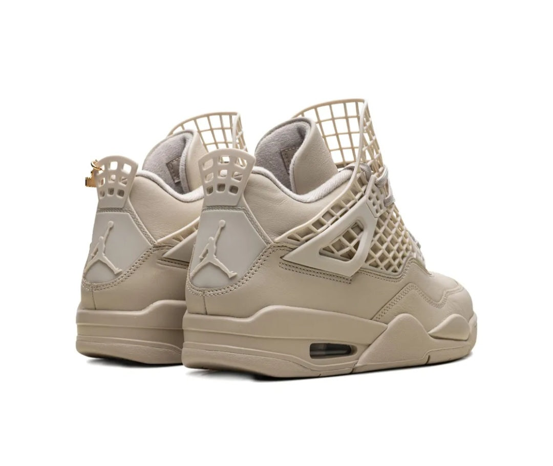 AIR JORDAN 4 Retro "Rattan/Metallic Gold" sneakers