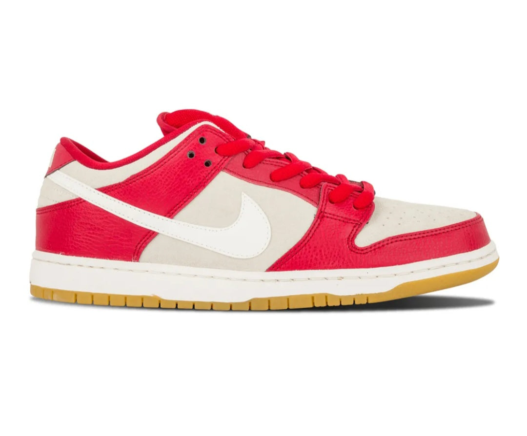 Dunk Low Pro SB "Valentine's Day" sneakers
