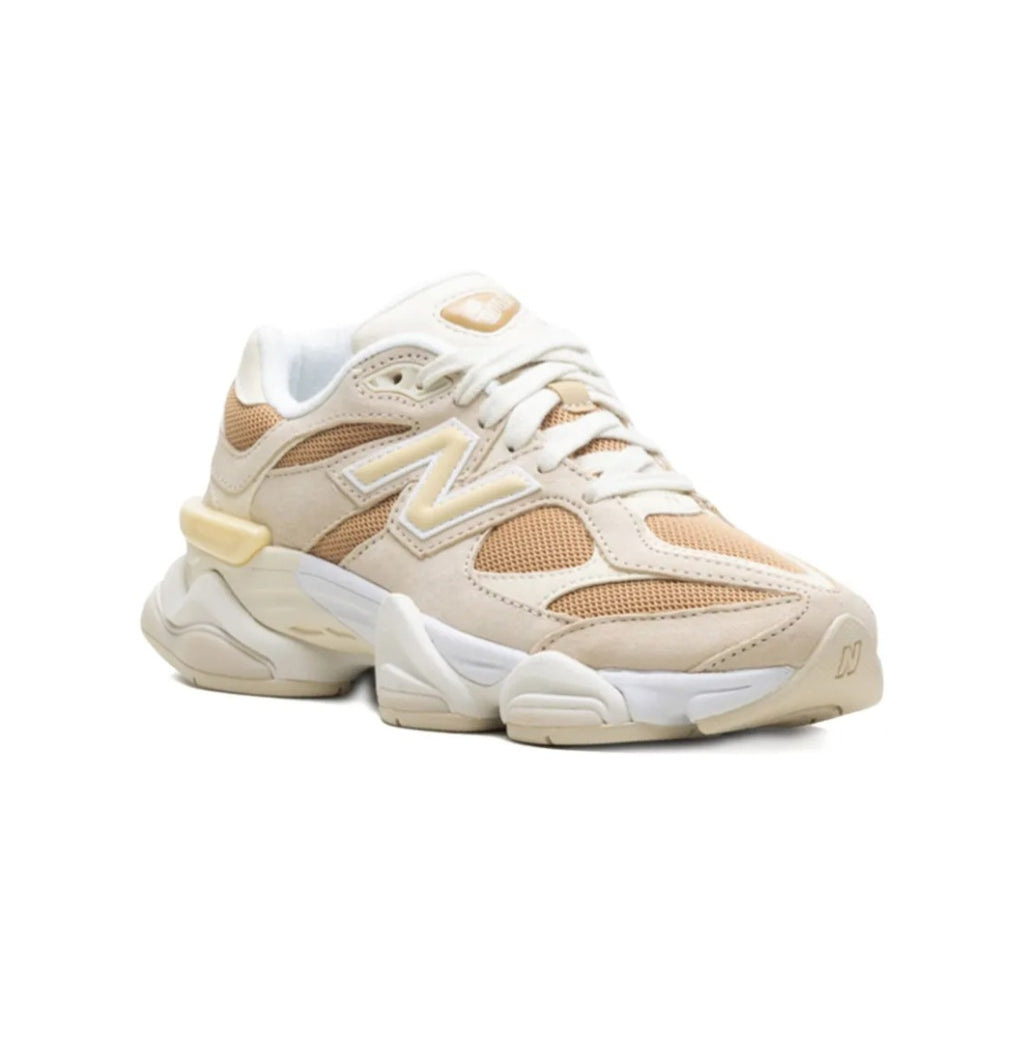 New Balance
9060 "Champs Sport Exclusive - Sea Salt / Beige"