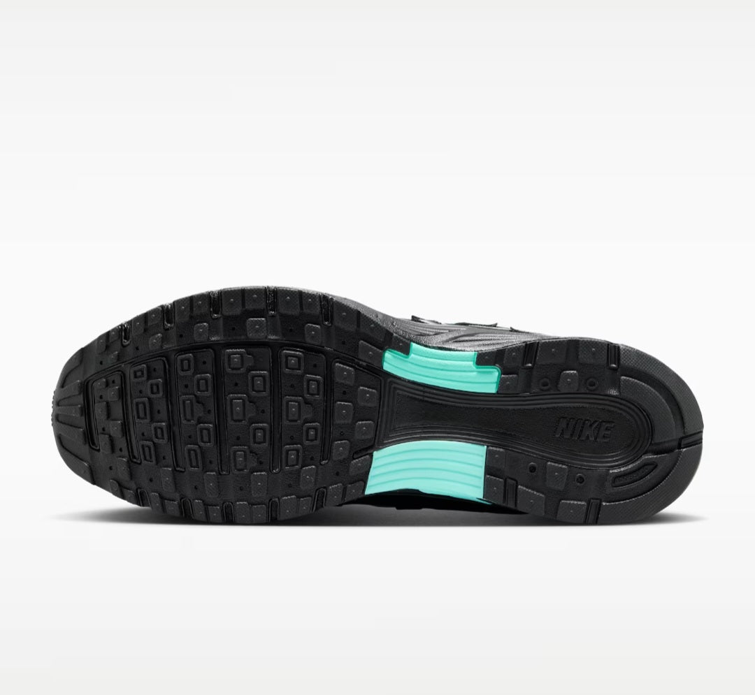 P-6000,Sneakers