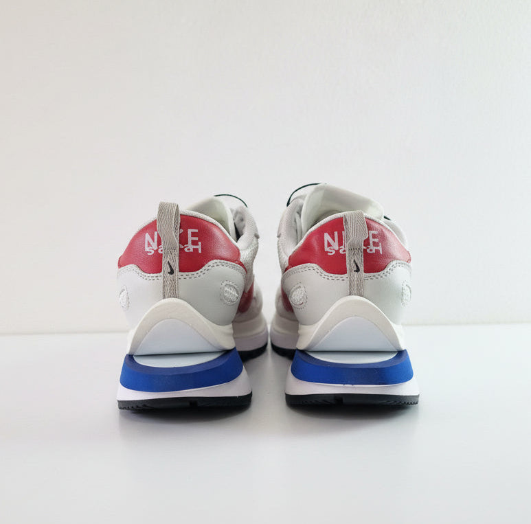 VAPORWAFFLE SACAI SPORT FUCHSIA GAME ROYAL, SNEAKERS