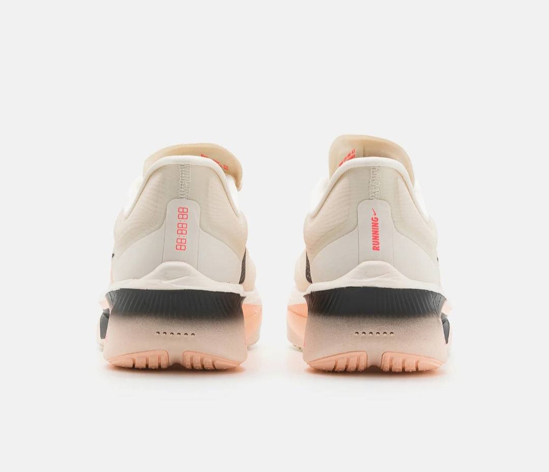 ZOOM FLY 6