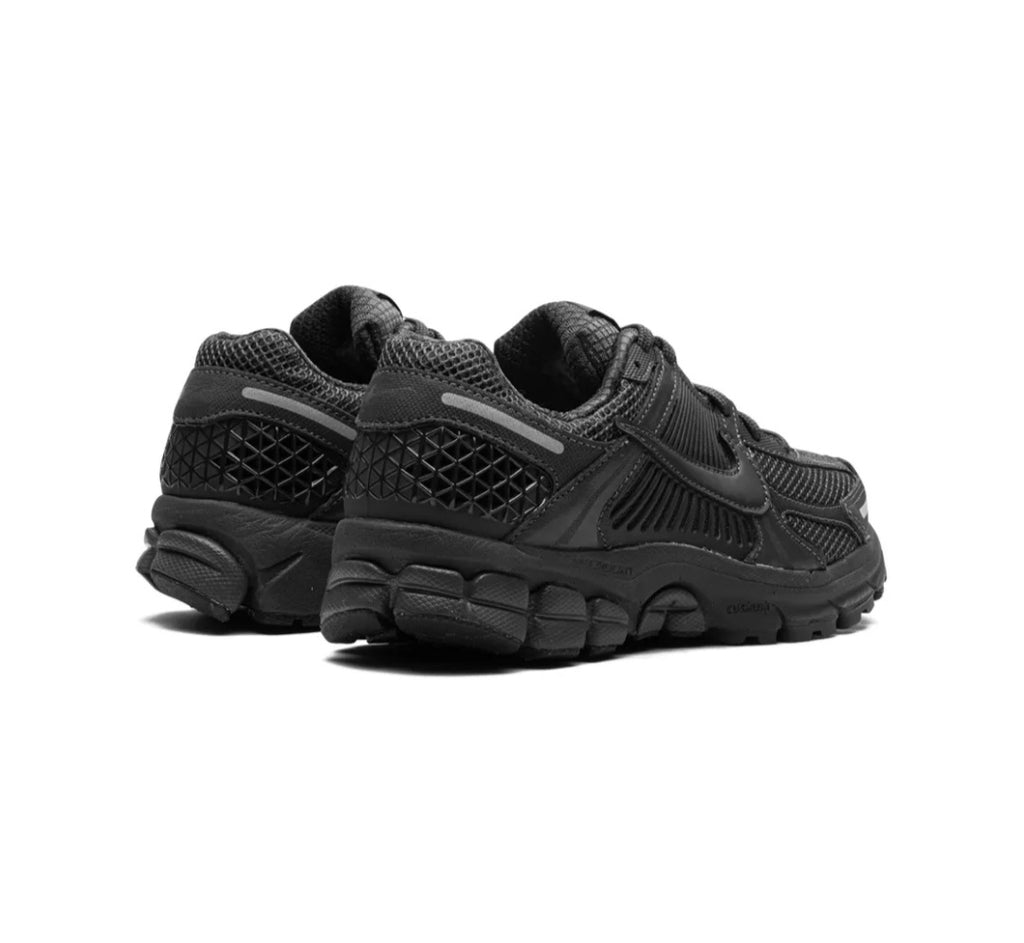 Zoom Vomero 5 "Triple Black" sneakers