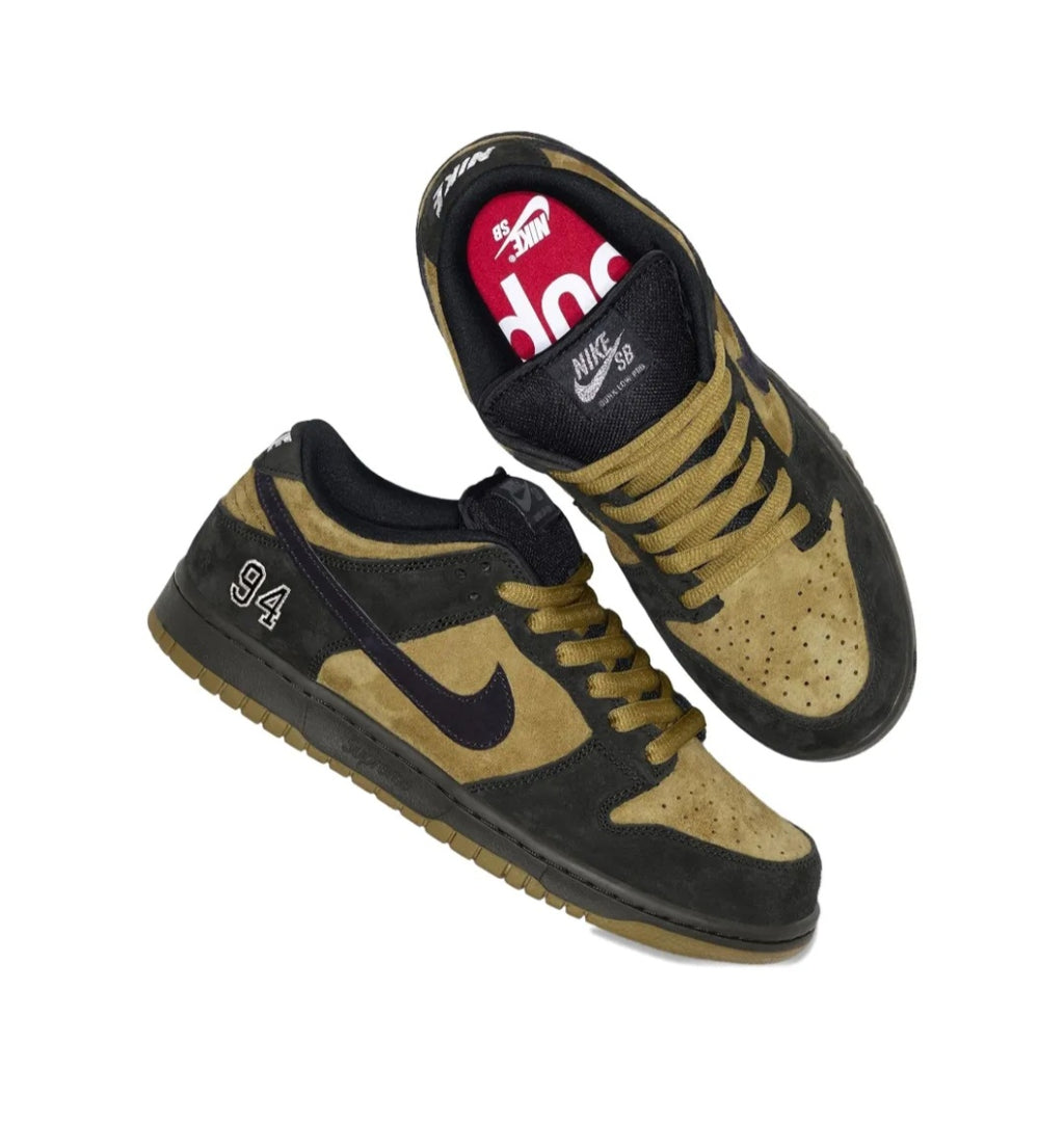 SB Dunk "Supreme - Camper Green" sneakers