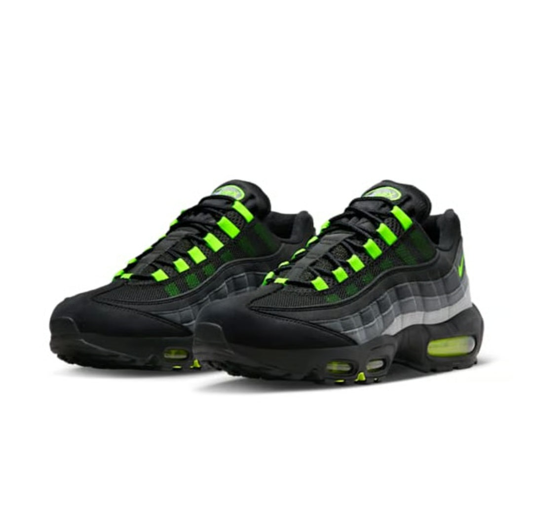 AIR MAX 95 "BLACK NEON" SNEAKERS