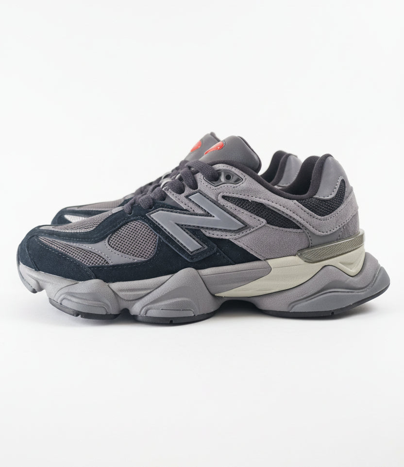 NEW BALANCE 9060 LACE-UP BLACK, SNEAKERS