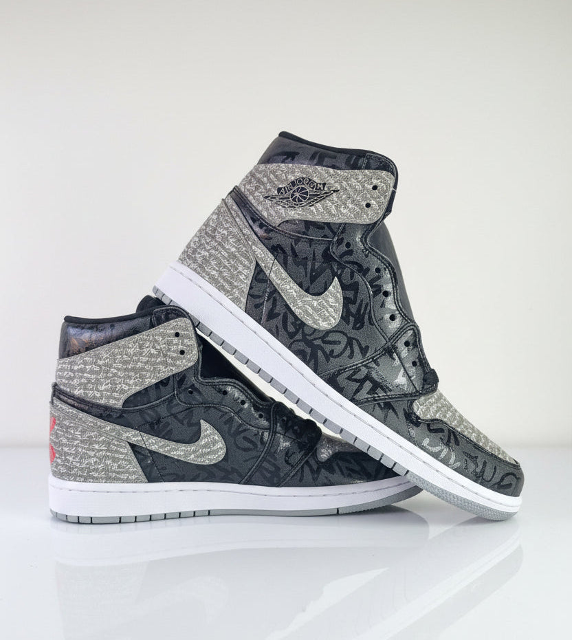 AIR JORDAN 1 RETRO HIGH OG REBELLIONAIRS...