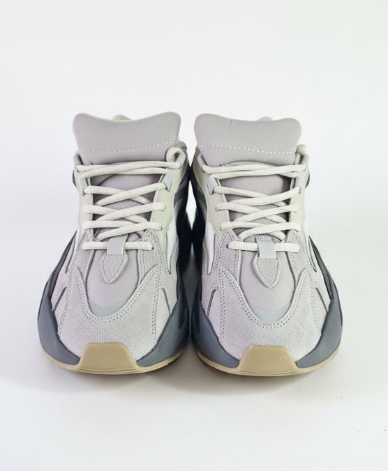YEEZY BOOST--700, V2,Tephra.