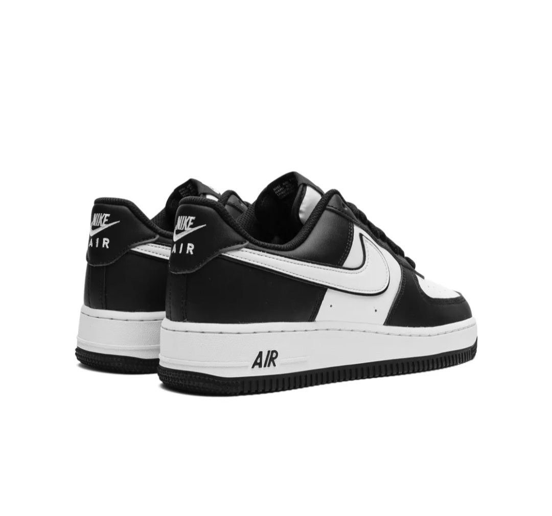 AIR FORCE 1 LOW "07 SNEAKERS