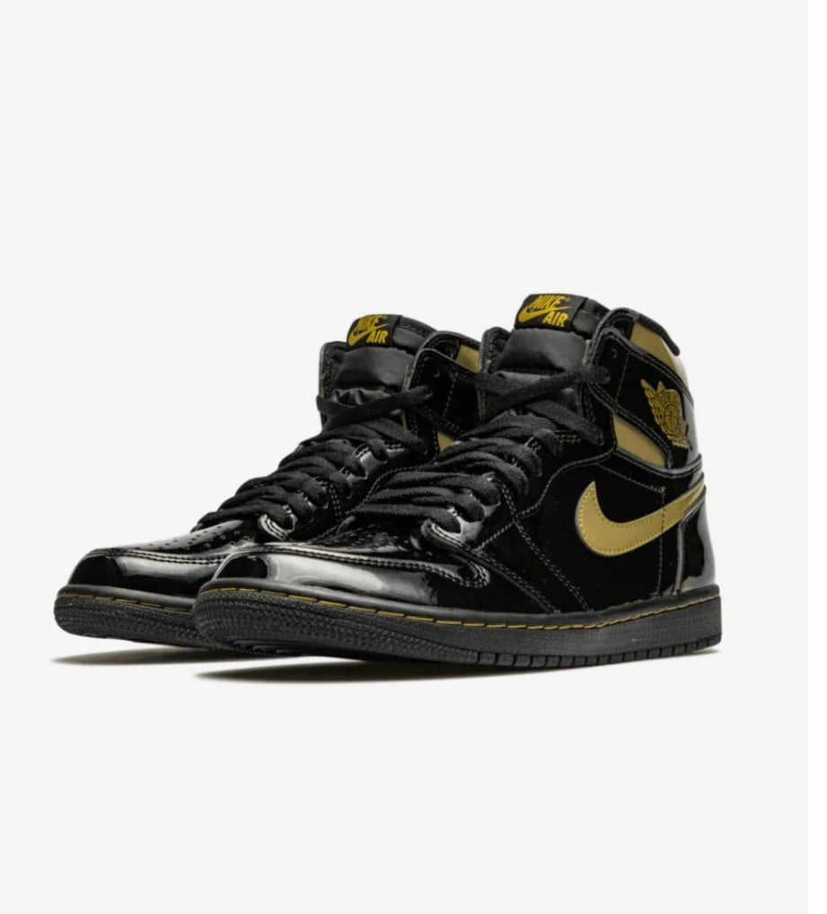 AIR JORDAN 1 RETRO HIGH BLACK METALLIC GOLD....