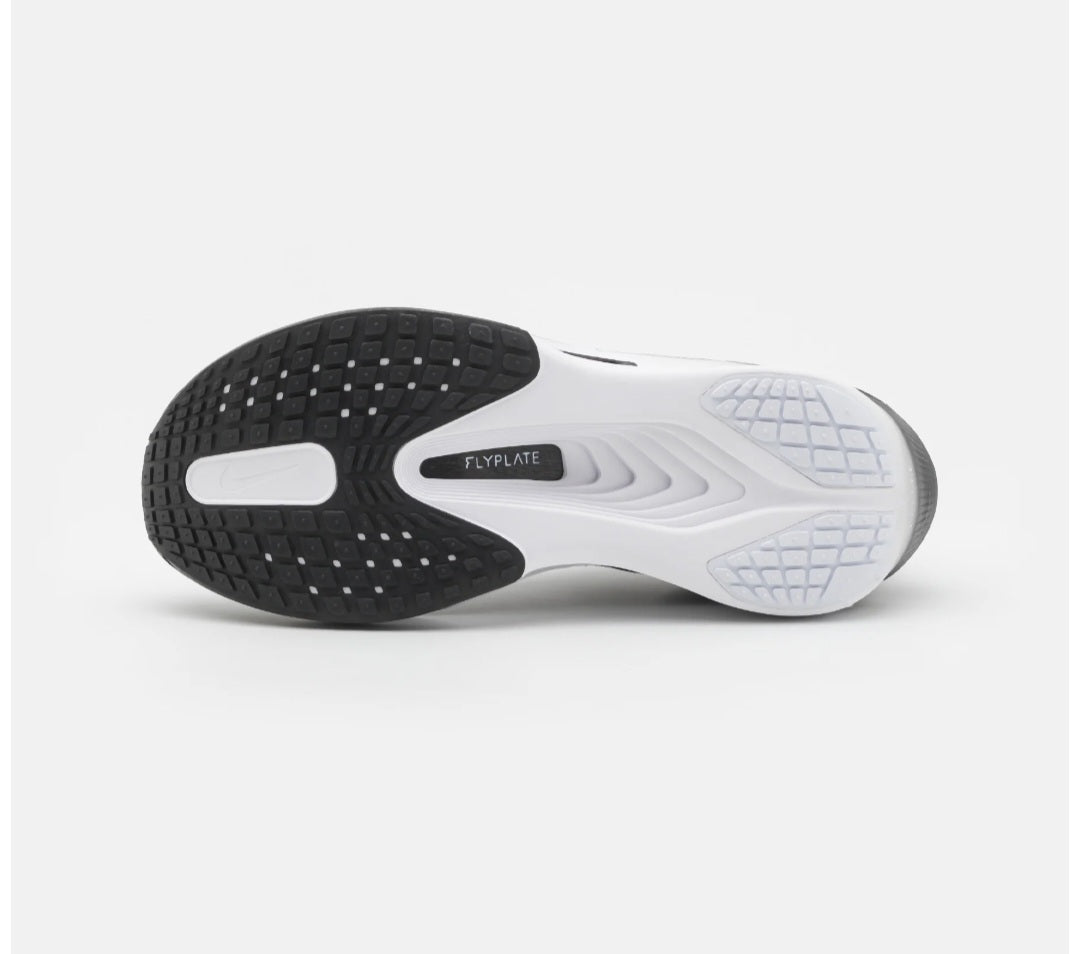 ZOOM FLY 6
