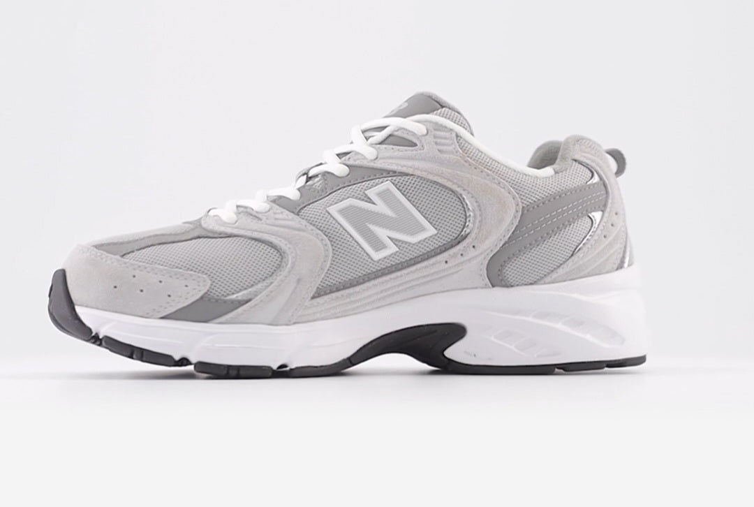 New Balance
530 suede low-top sneakers