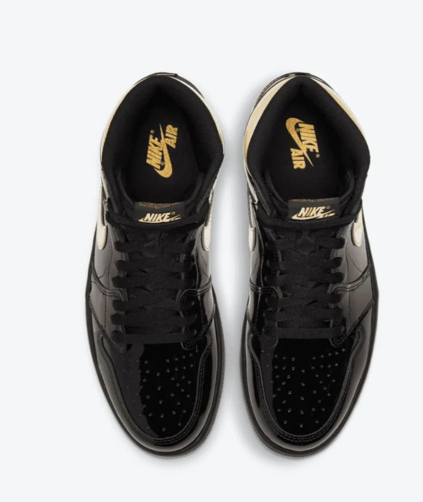 AIR JORDAN 1 RETRO HIGH BLACK METALLIC GOLD....