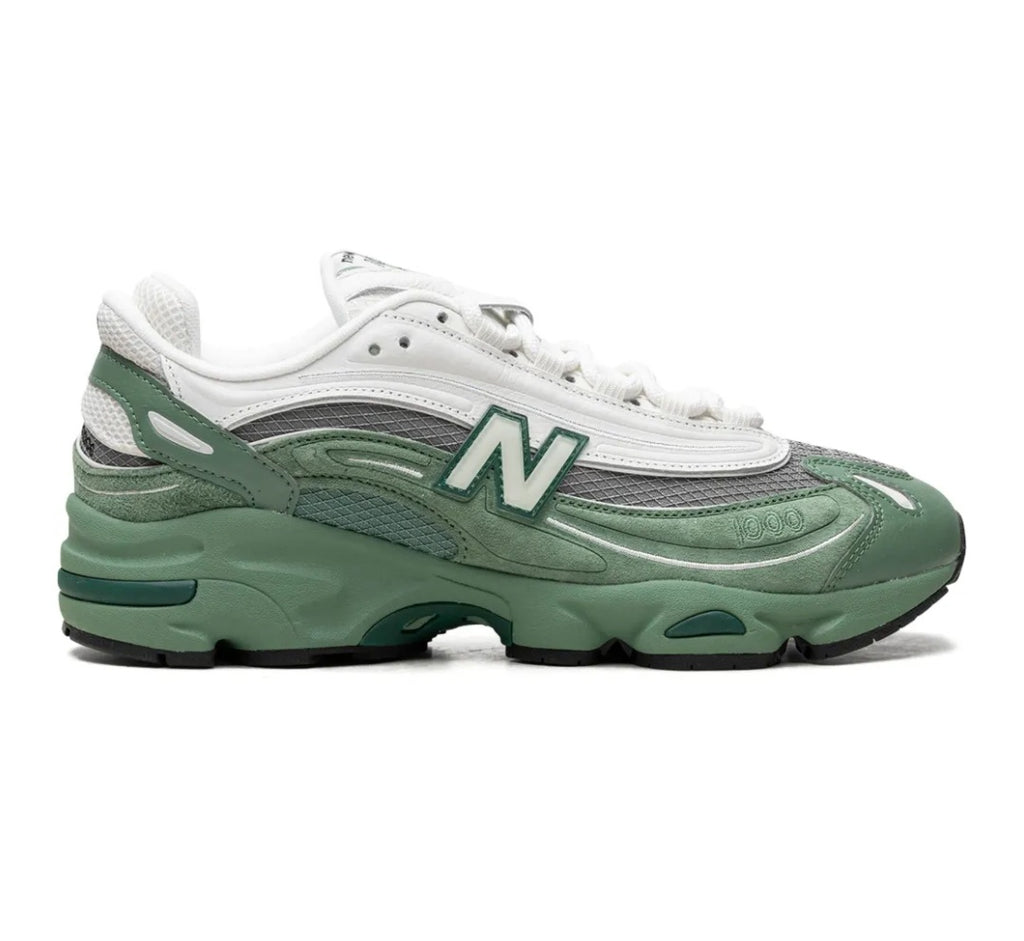 New Balance
1000 "Green" sneakers