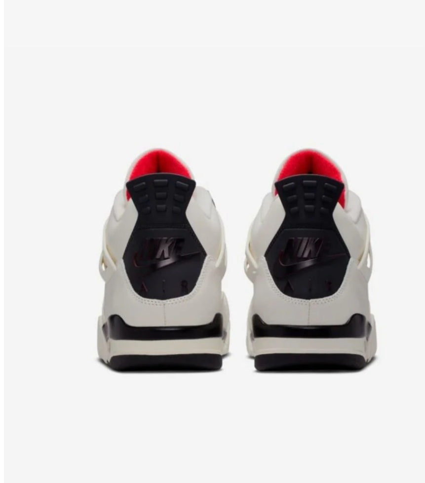 Air Jordan 4 Retro OG Flight Club